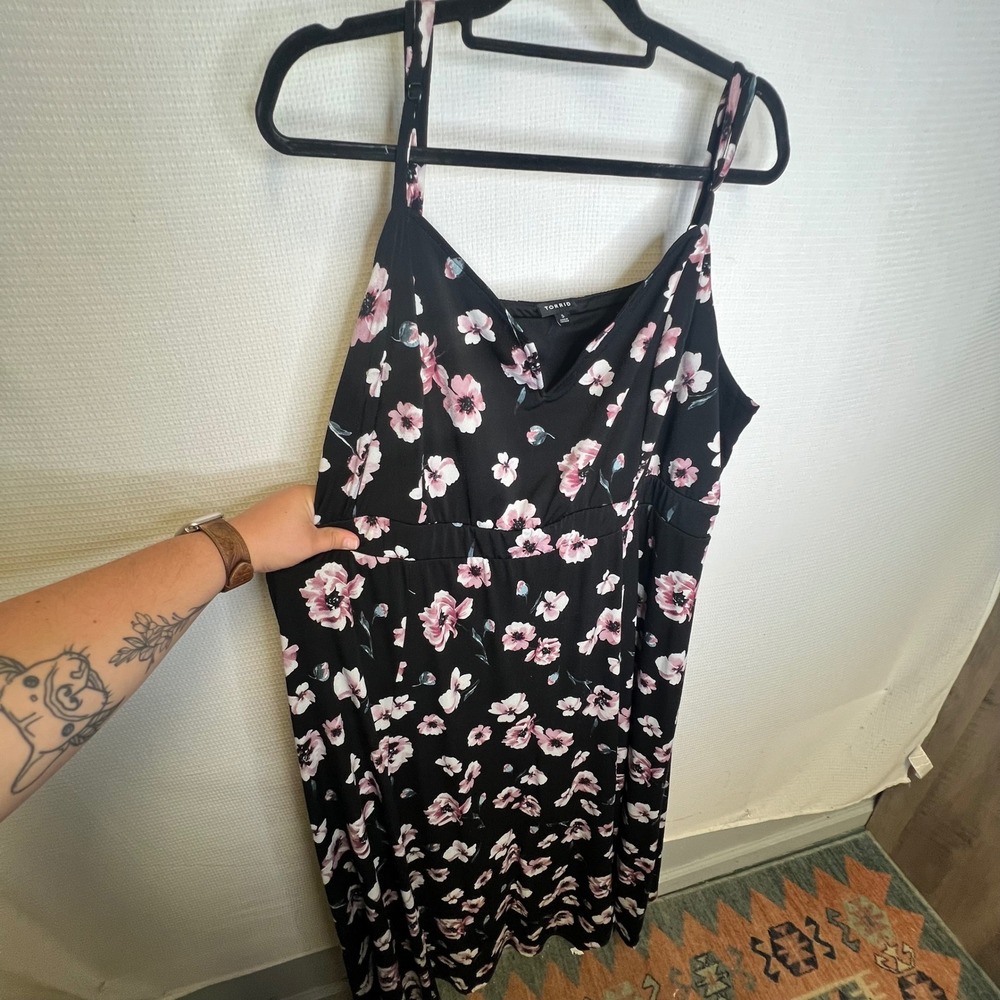 Torrid Womens Plus Size 5 Black Pink Floral V-Neck Maxi Dress Adjustable Straps